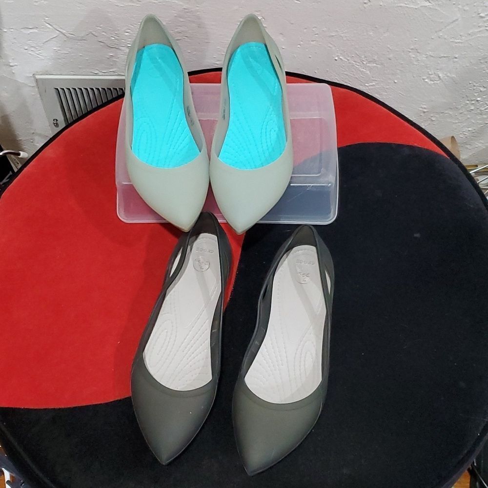 2 pairs CROCS Rio Flats in Gray & Black